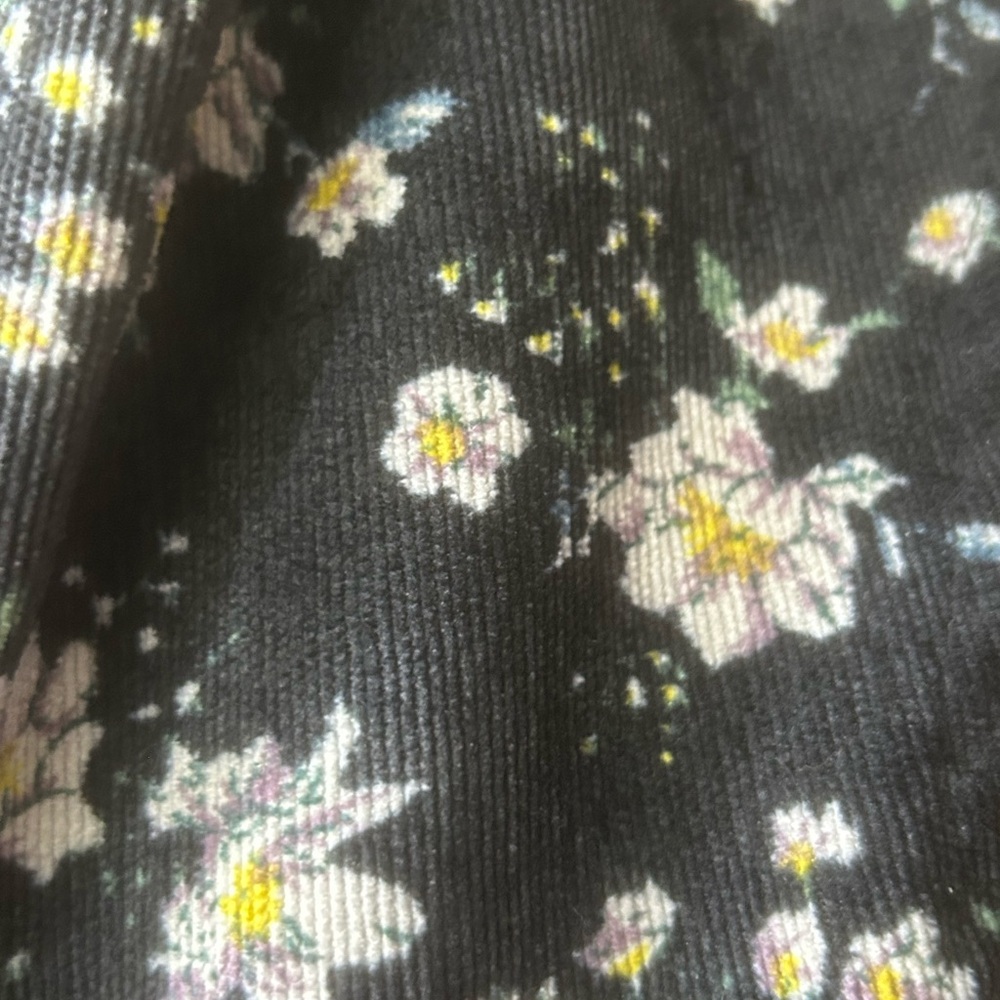 POL Gray with Black Floral Trim Cropped Jacket - Picture 6 of 7